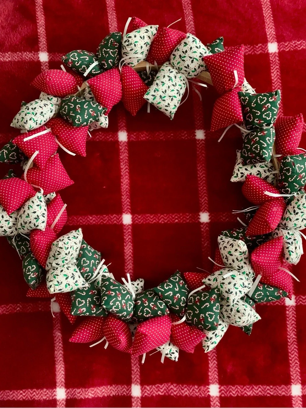 Vintage Style Festive Holiday Fabric Hanging Taiwan Handmade Wreath